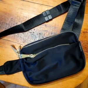 Zorfin fanny pack